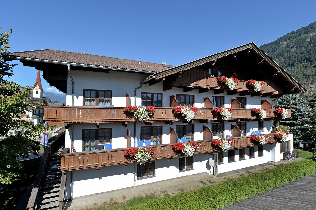 Pension Traube Uderns Exteriér fotografie
